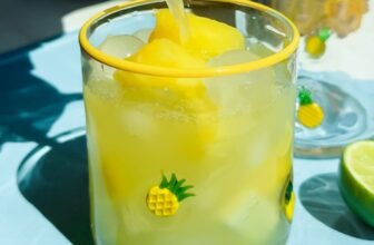 Easy Pineapple Margarita