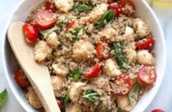 Fresh Caprese Quinoa Salad (15g Protein!)