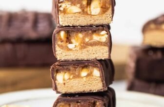 Homemade Snickers Protein Bar Recipe